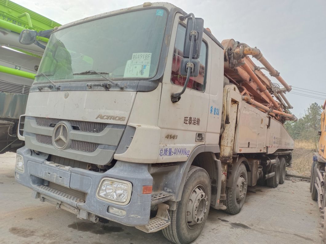 Zoomlion 52m Actros Mobile Pipeline Concrete Pump Heavy Equipment