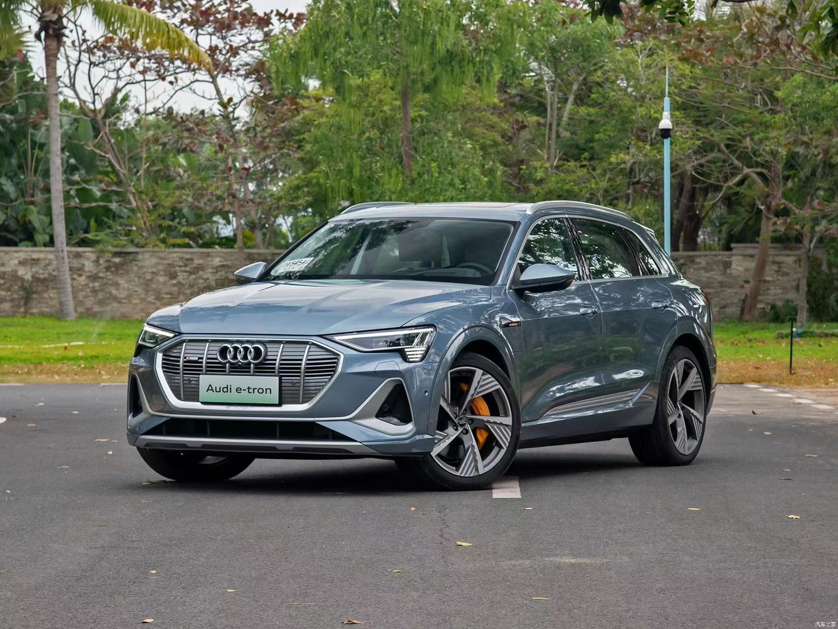 Audi E-Tron 2021 50 Quattro Zhenxuan Version SUV 5 Seats Luxury