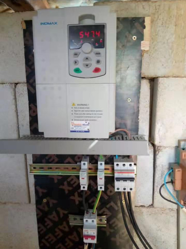 Water Pump 2.2 Kw Solar Inverter Soft start with over current Protection