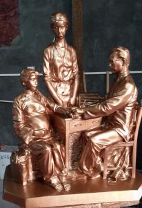 Quality Brass Sculpture of Seeing Doctor wholesale