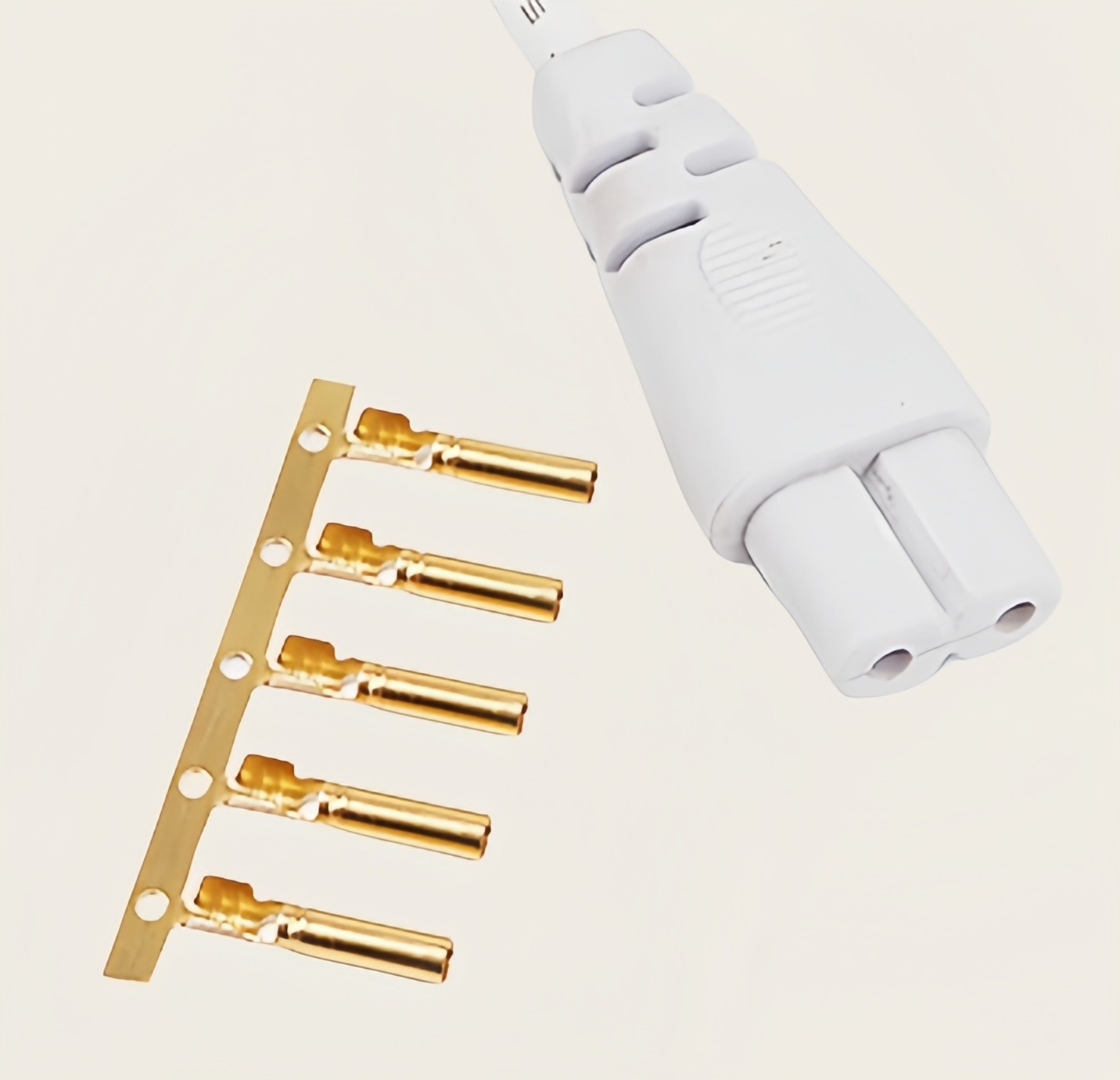 Versatile Crimping Terminal Connector – High-Conductivity Wire Lug for Secure Electrical Connections in Automotive, Industrial, and Power Applications
