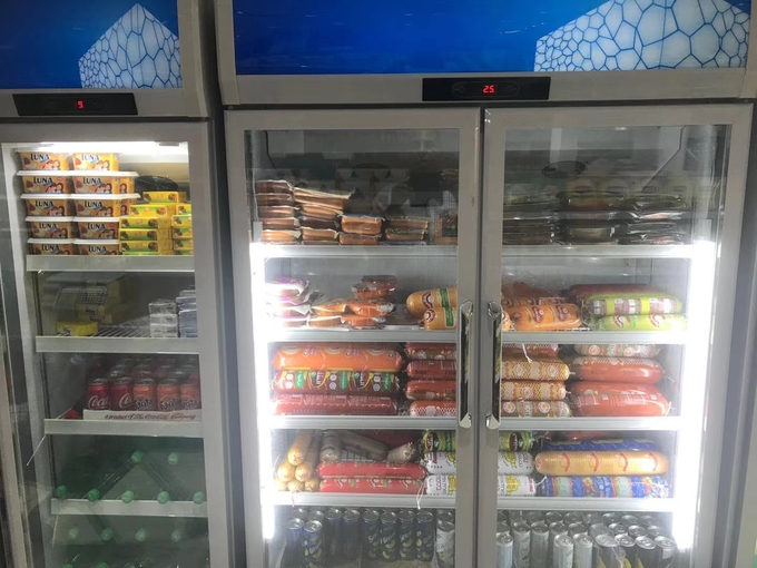 Double glass doors Economic display type refrigerate and preserve freshness beer cabinet for drinks 1