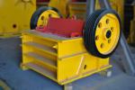 Automatic Adjustment Small Jaw Crusher Low Energy Consumption 22KW 30 T/H