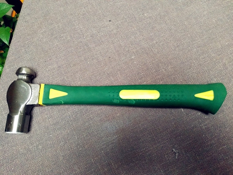 Ball Pein Hammer(XL-0049) with polishing surface, colored rubber handle and good price