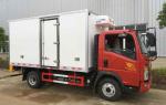 SINOTRUK HOWO LIGHT TRUCK 115HP 4*2 refrigerator truck 4.2M 13.9CBM