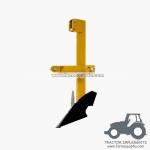 Farm equipment tractor Middle Buster subsoiler