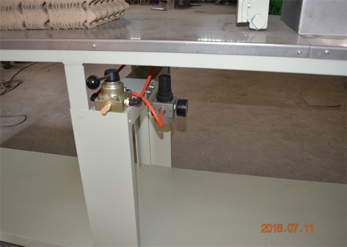 Customized Molds Pulp Molding Machine , Paper Egg Tray Making Machine