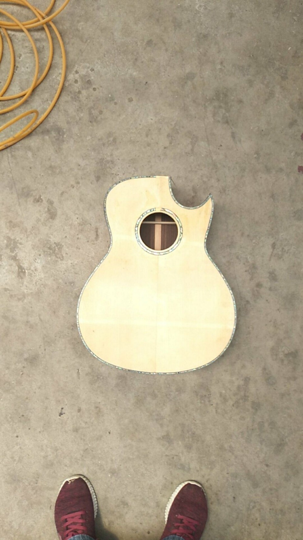 Free shipping dreadnought customize guitar cut-away AAAA all solid single cut guitar custom acoustic electric guitar