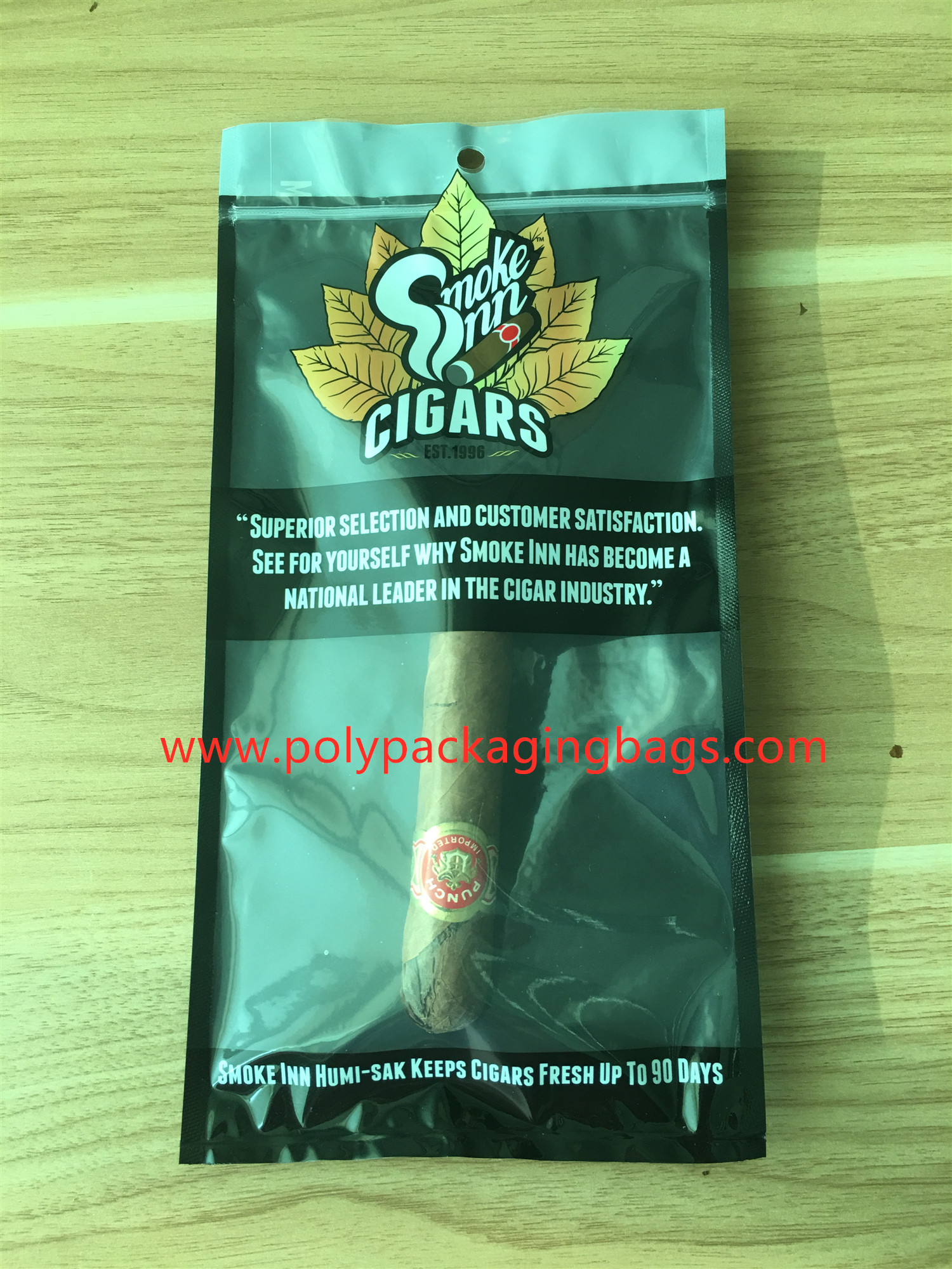 Small Cigar Plastic Bags Sponge Humidification System Can Accommodate 4-6 Cigarettes