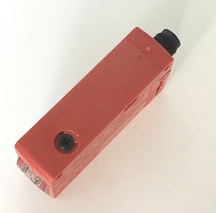 Factory Directly PRK46C.1/4P-M12 Optical Photoelectric Sensor 10-30VDC Pnp Photocell Switching Sensor for Leuze Model 50127015