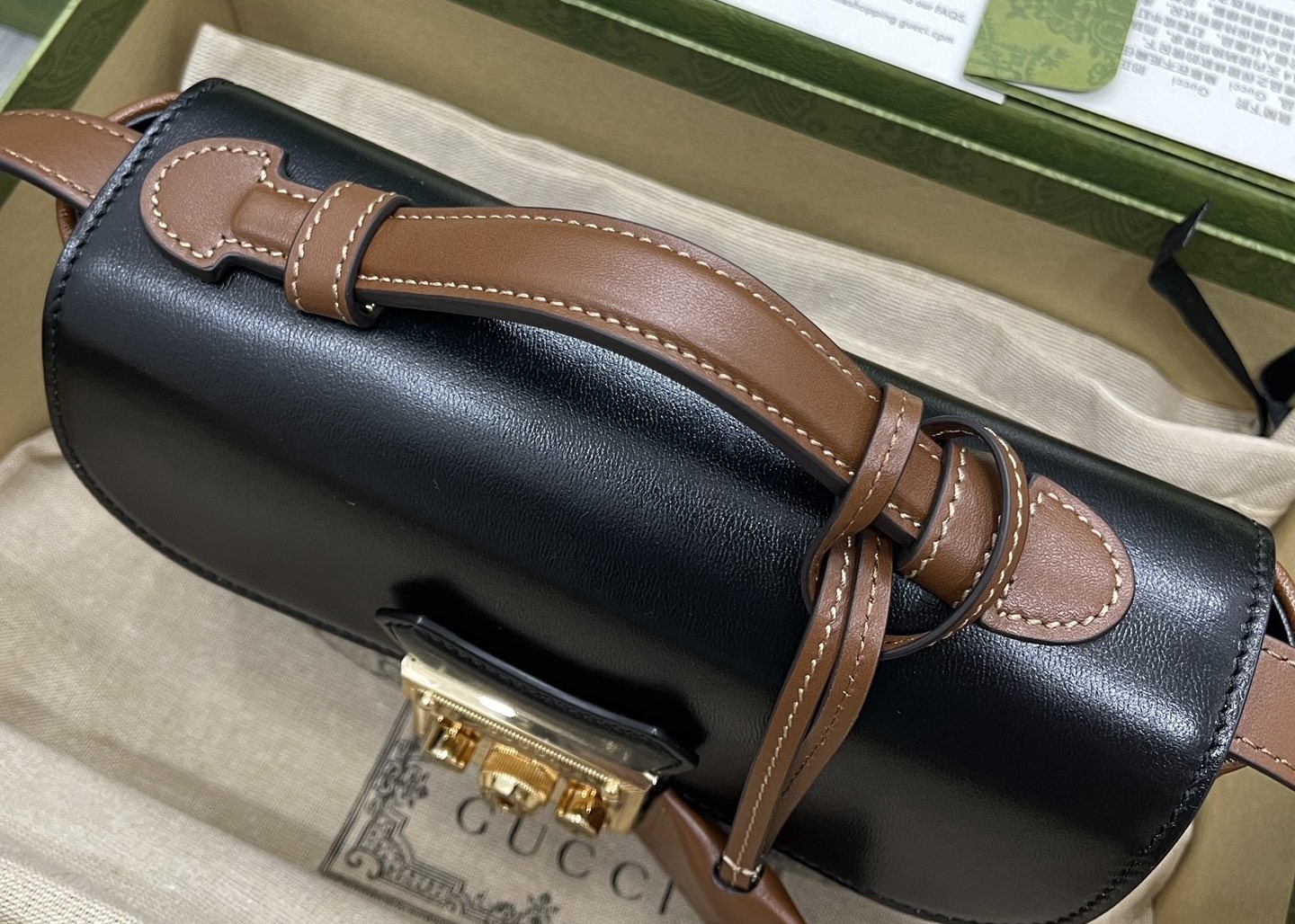 Color Matching Padlock Messenger Bag 21cm Length From Point Collection Design