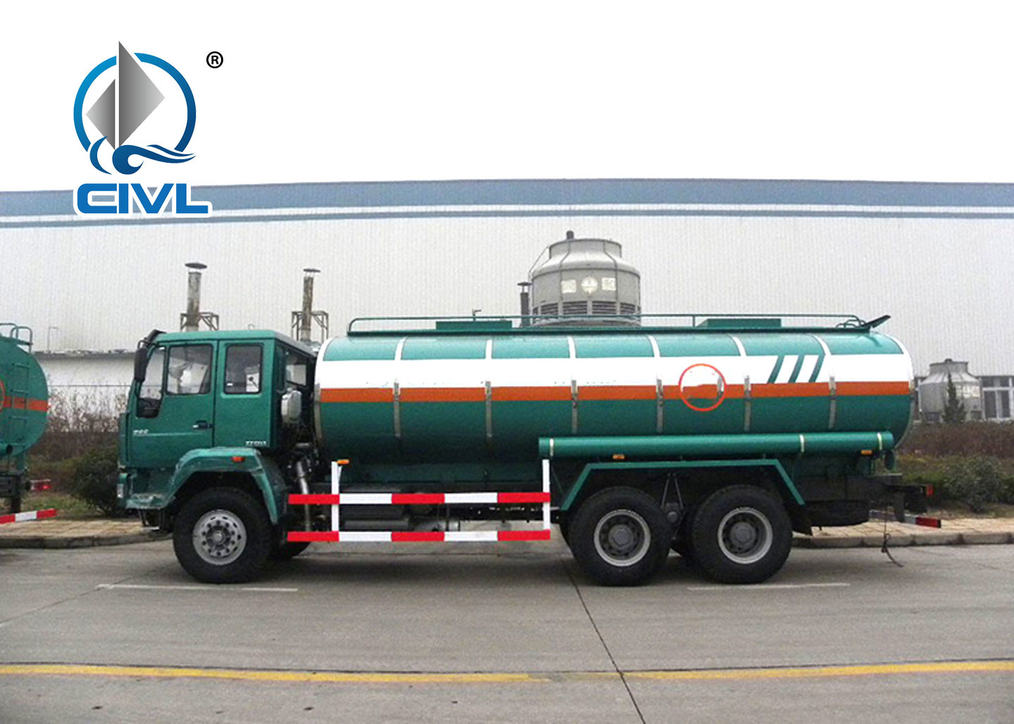 Top Grade Classical HOWO OIL TANK Truck 6X4 25000L 336Hp With Oil Pump
