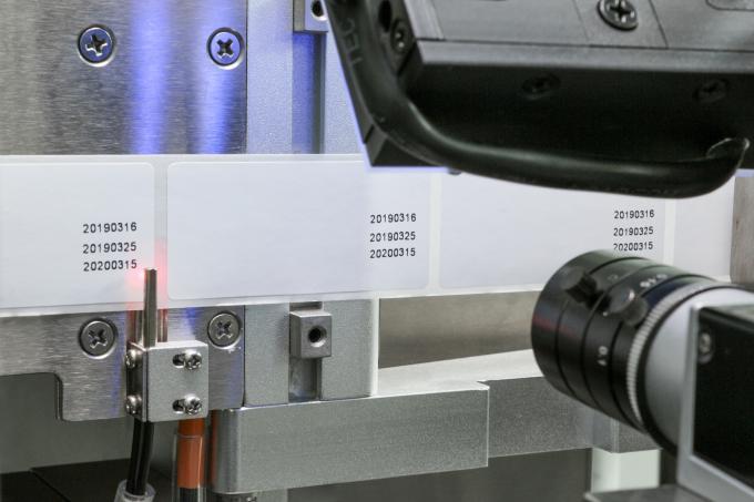Accuracy 0.5mm Automatic Labeling Machine 750 Bottles/Min 0