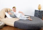 Low Round Inflatable Air Mattress King Size Flocked PVC Material 13 . 6KG G . W