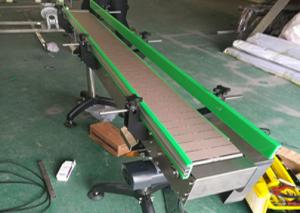Quality Customized Dimensions Slat Chain Conveyor for Bottle Labeling wholesale