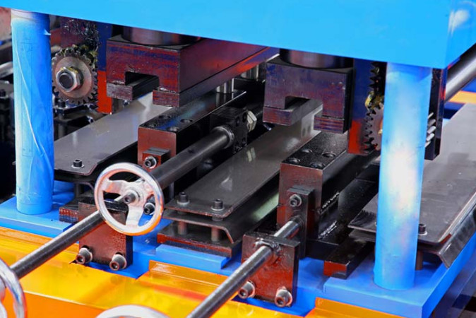 Cr12 Cutter Thickness 1.2 1.4mm C Purlin Forming Machine