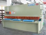 Foot Operated Guillotine For Metal Cutting , Mechanical Guillotine Shear