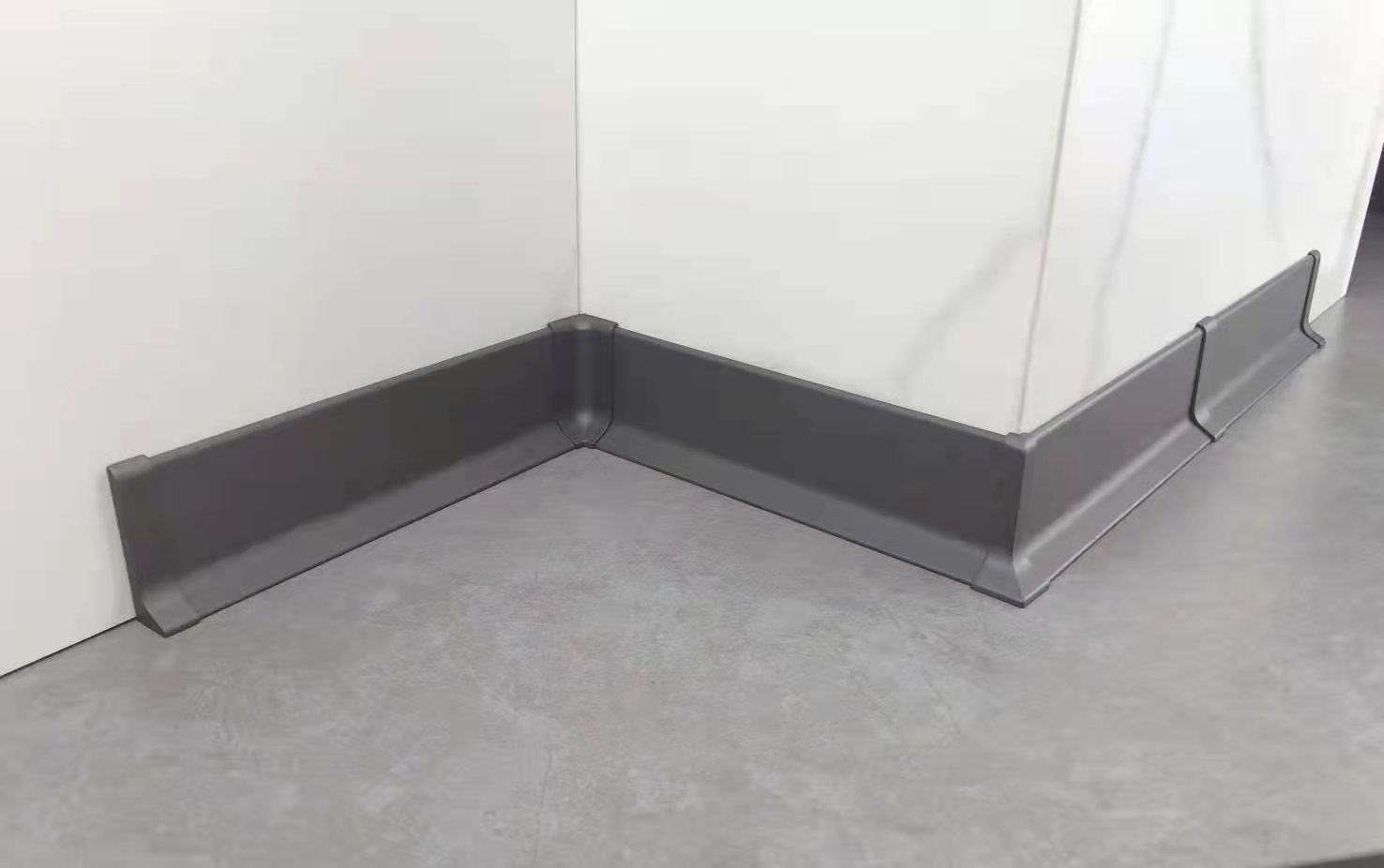 Oxidized Smooth Anodized Aluminum Extrusion Profiles For Door Frame