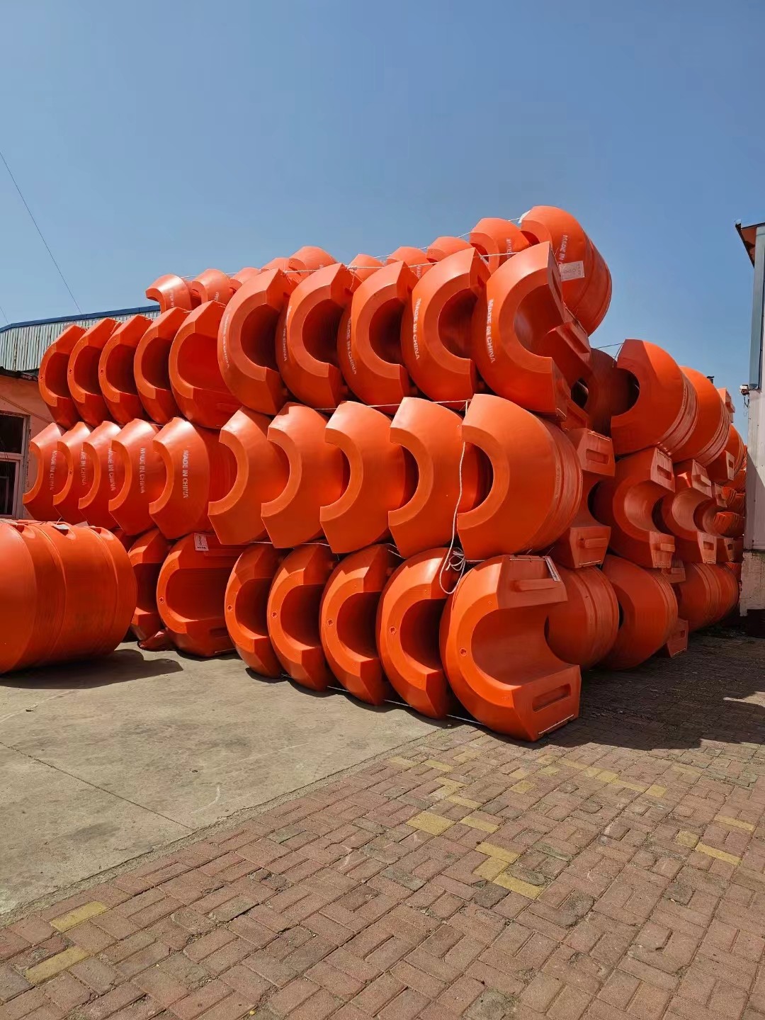 Yellow / Orange Polyethylene Floater With Nuts And Washers Connection
