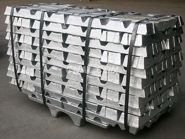 99.7% High Pure Aluminum Ingot A7 Surface Smooth For Melting Ingot