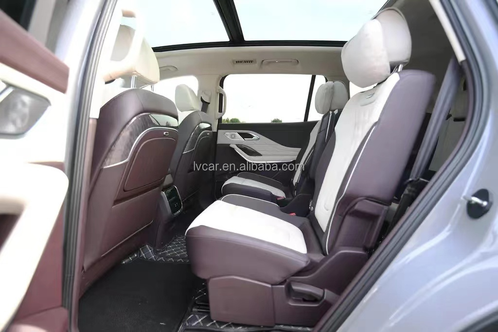 2024 HongQi HS7 Black Mid to Large-Sized SUV with Left-Hand Drive and No Roof Rack