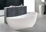 Extended Backrest Acrylic Massage Bathtub / Stand Alone Tubs Easy Installed