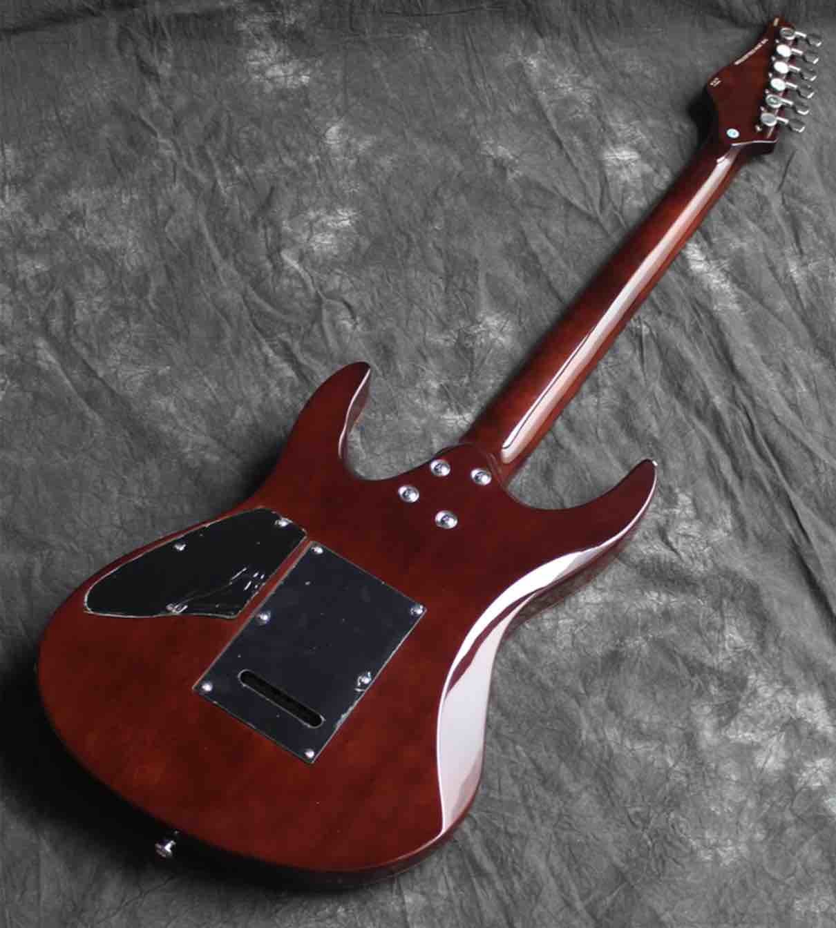 Custom Mahogany with Quilted Maple Top John Petrucci Signature Su-hr Musicman JP Electric Guitar Customize Kinds Shape E