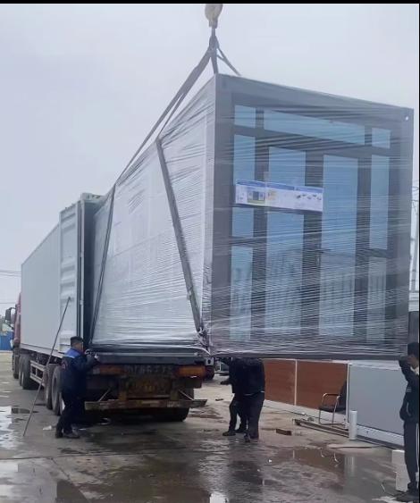 20ft 40ft Prefabricated Mobile Living Container House with Bedroom and Bedroom Design