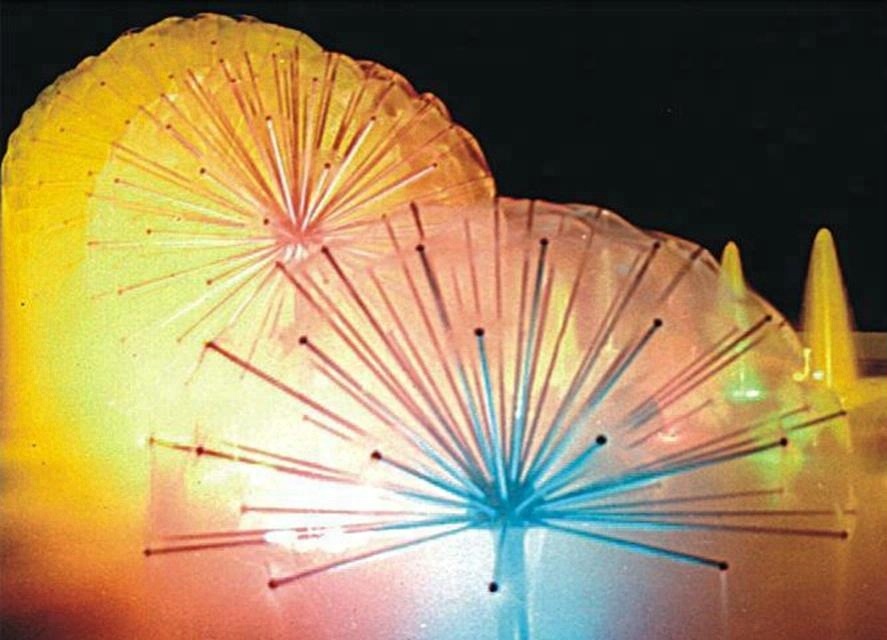 Shining LED Lighted Stainless Steel Decorative Dandelion Water Fountain For Amusement Park