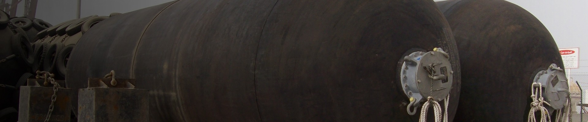 3300×5000mm Semi - Submersible Submarine Fenders For Submarine Protection