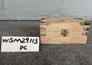 Quality 19x10x9.5 Non Woven Lining Wooden Storage Trunks wholesale