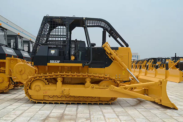 Lumbering dozer with winch China Shantui SD22F