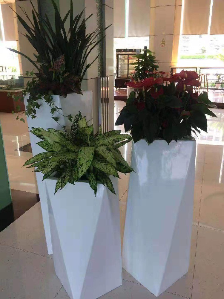 Round Fiberglass Planter Pots Handmade For Outdoor Garden Decorative