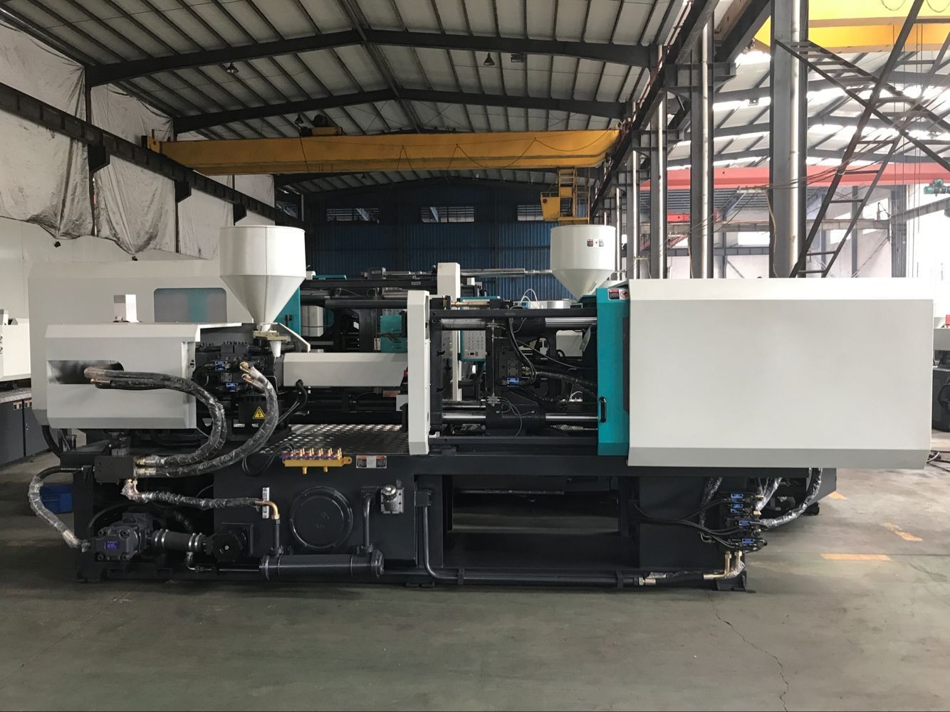 Energy Efficiency Plastic Mold Making Machine Durable For Garden Furniture