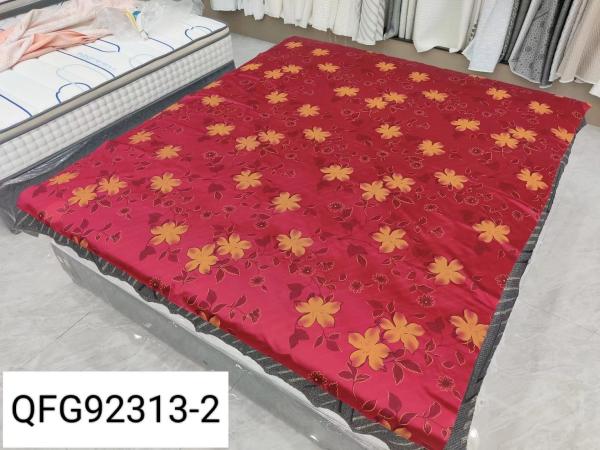 Our Factory Sells Light Color Gold Powder Disperse Warp Knitted Printed Mattress
