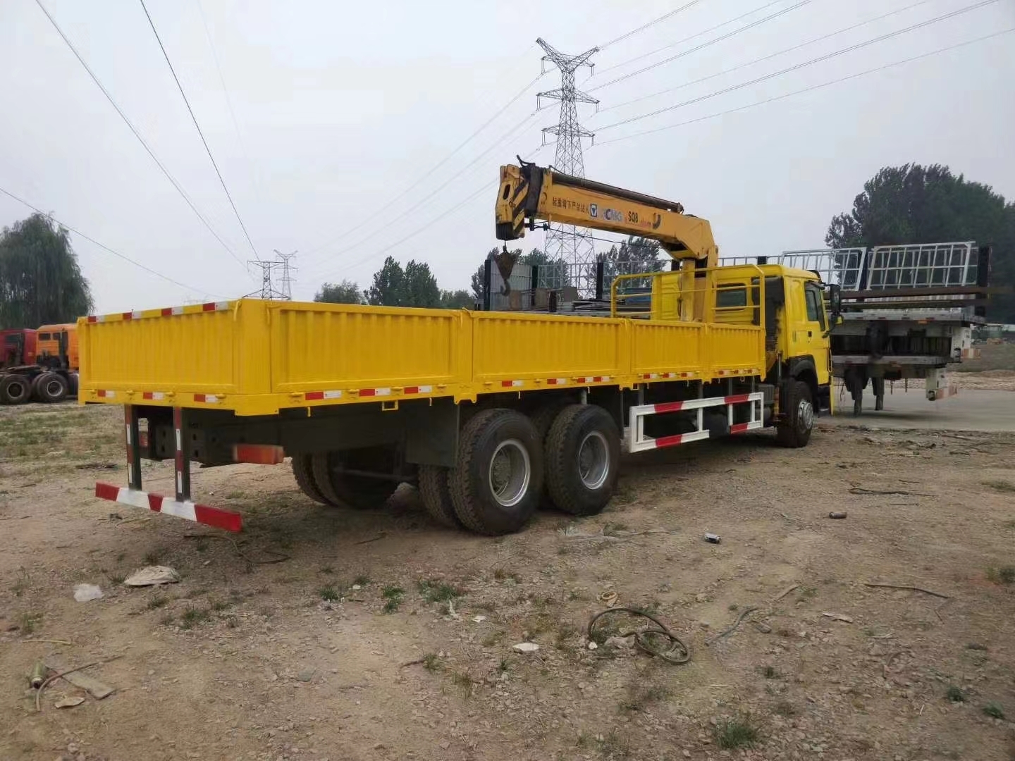 Used HOWO 371 Truck Crane Reliable 6x4 Mobile Crane Exported From China