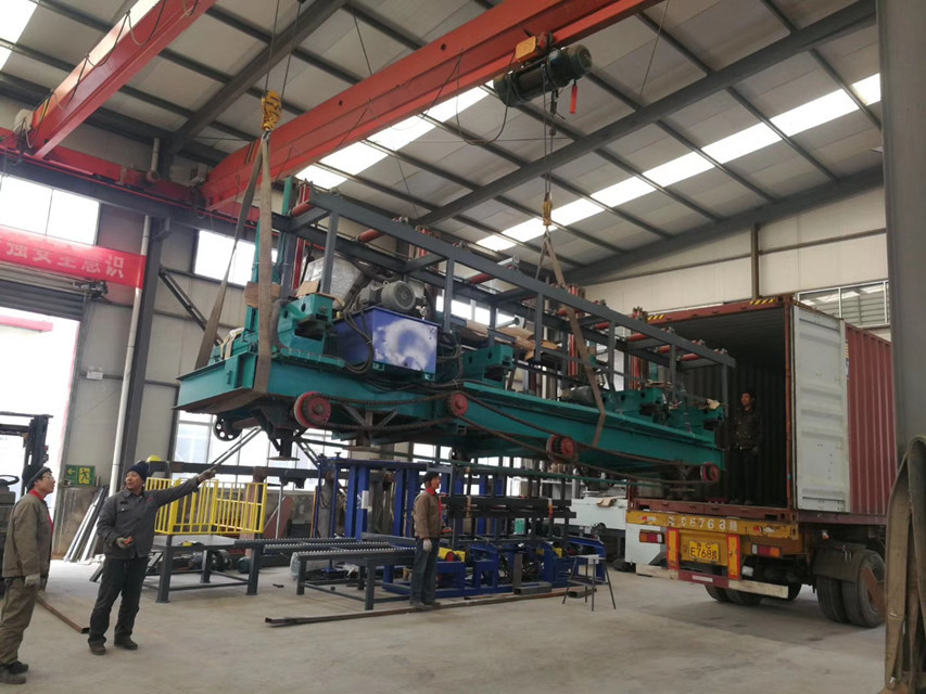 Mobile Vertical Band Sawmill with Table Diesel Engine powered Truck Loading Move