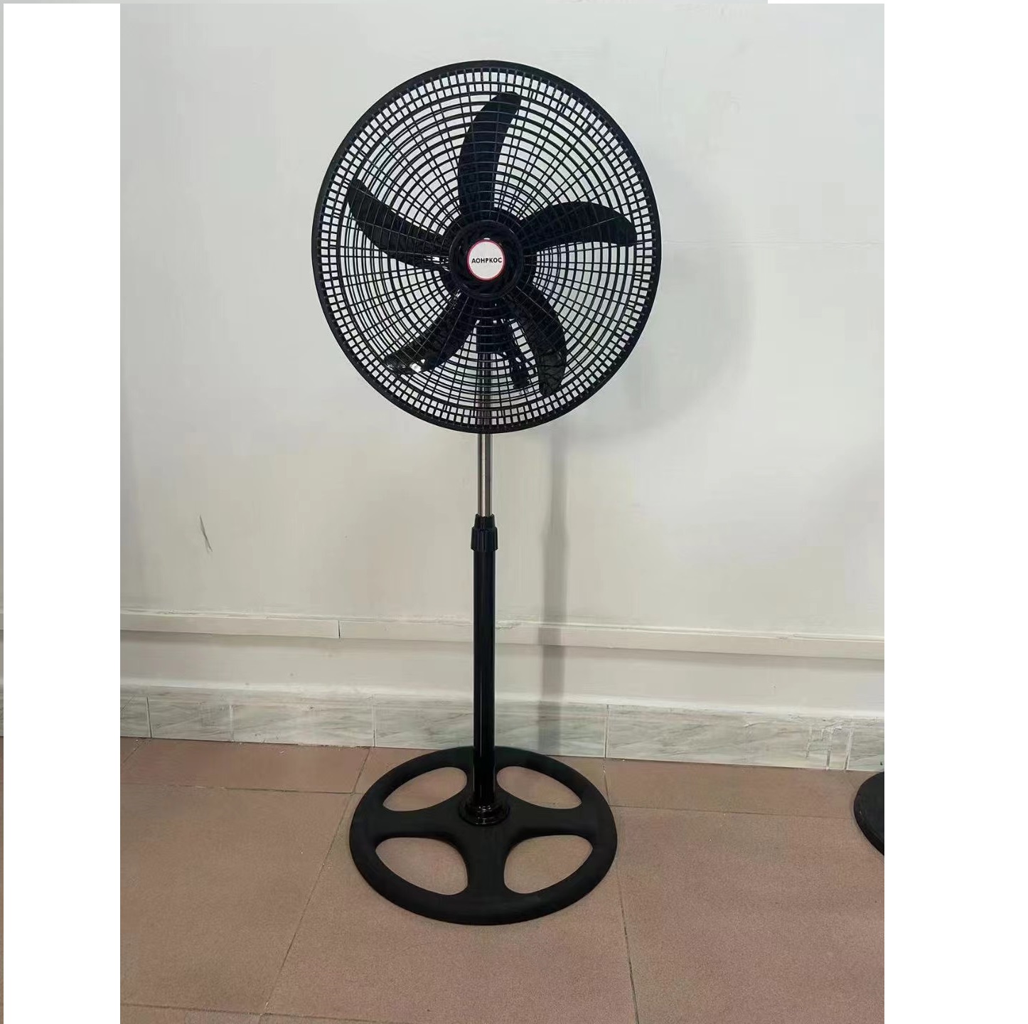 18 inch Electric Cooling Tower Base Air Circulation Vertical Floor Fan For Home Cooling