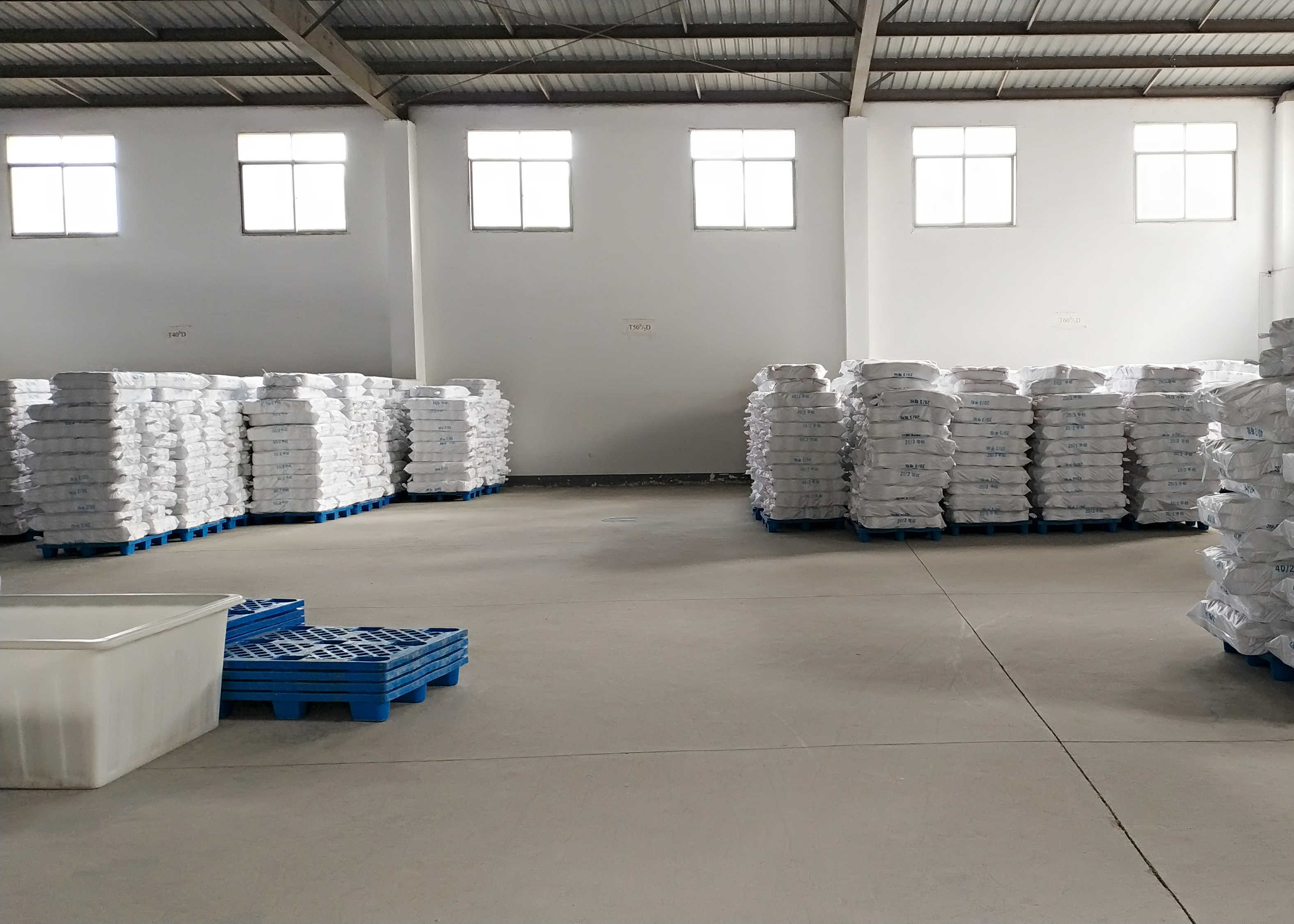 42/2 Factory Direct Sale Dyed Polyester Yarn For Sewing Thread