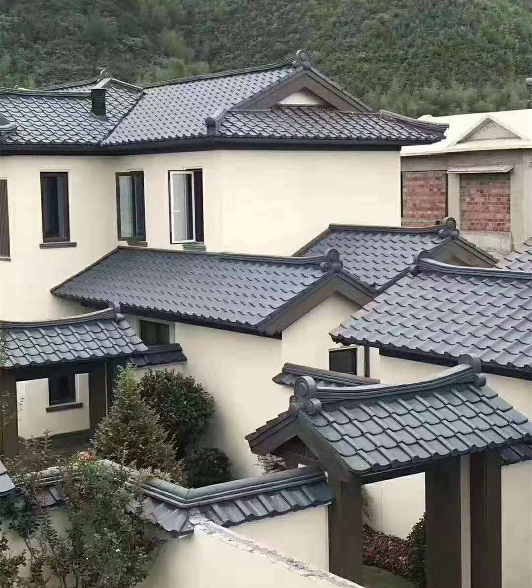 Traditional Clay Japanese Roof Tiles 2mm Thick Hotel Temple Matt