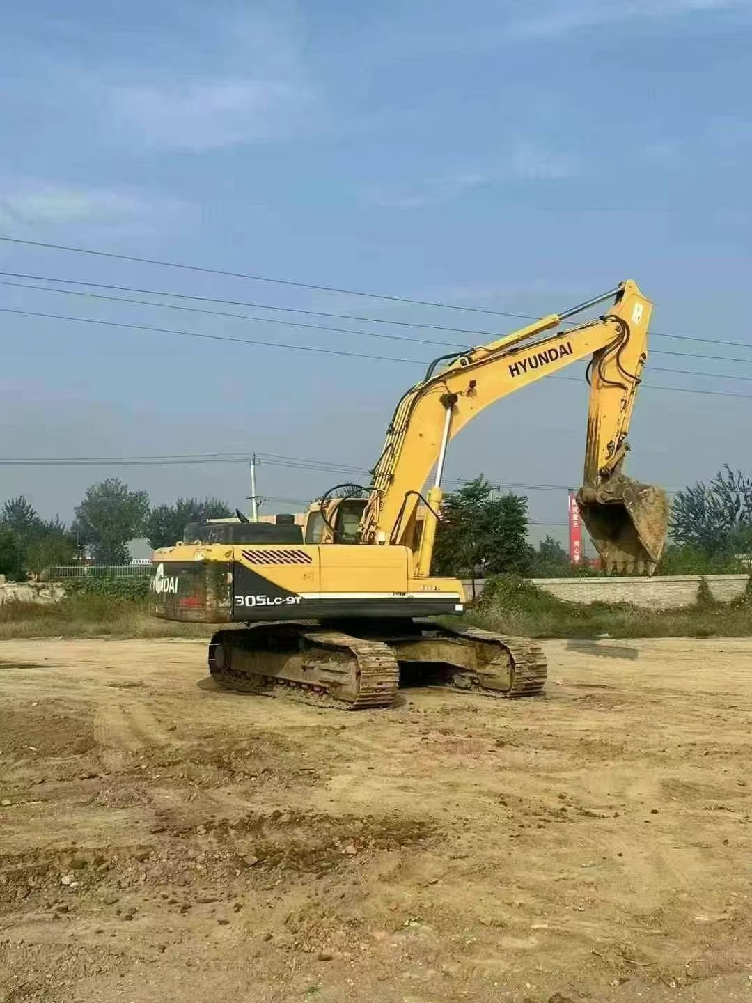 Used 30ton Excavator Hyundai 305lc-9t For Heavy Duty Mining Operations