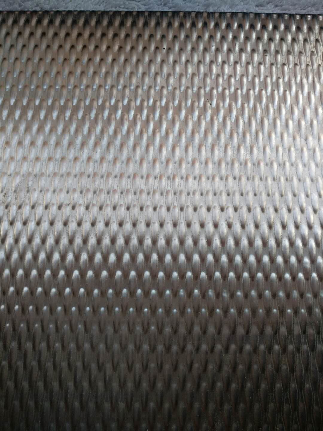 Hot Sale Brush No.4 Embossed 1219*3048mm Stainless Steel Panel Sheets For Hotel Decoration