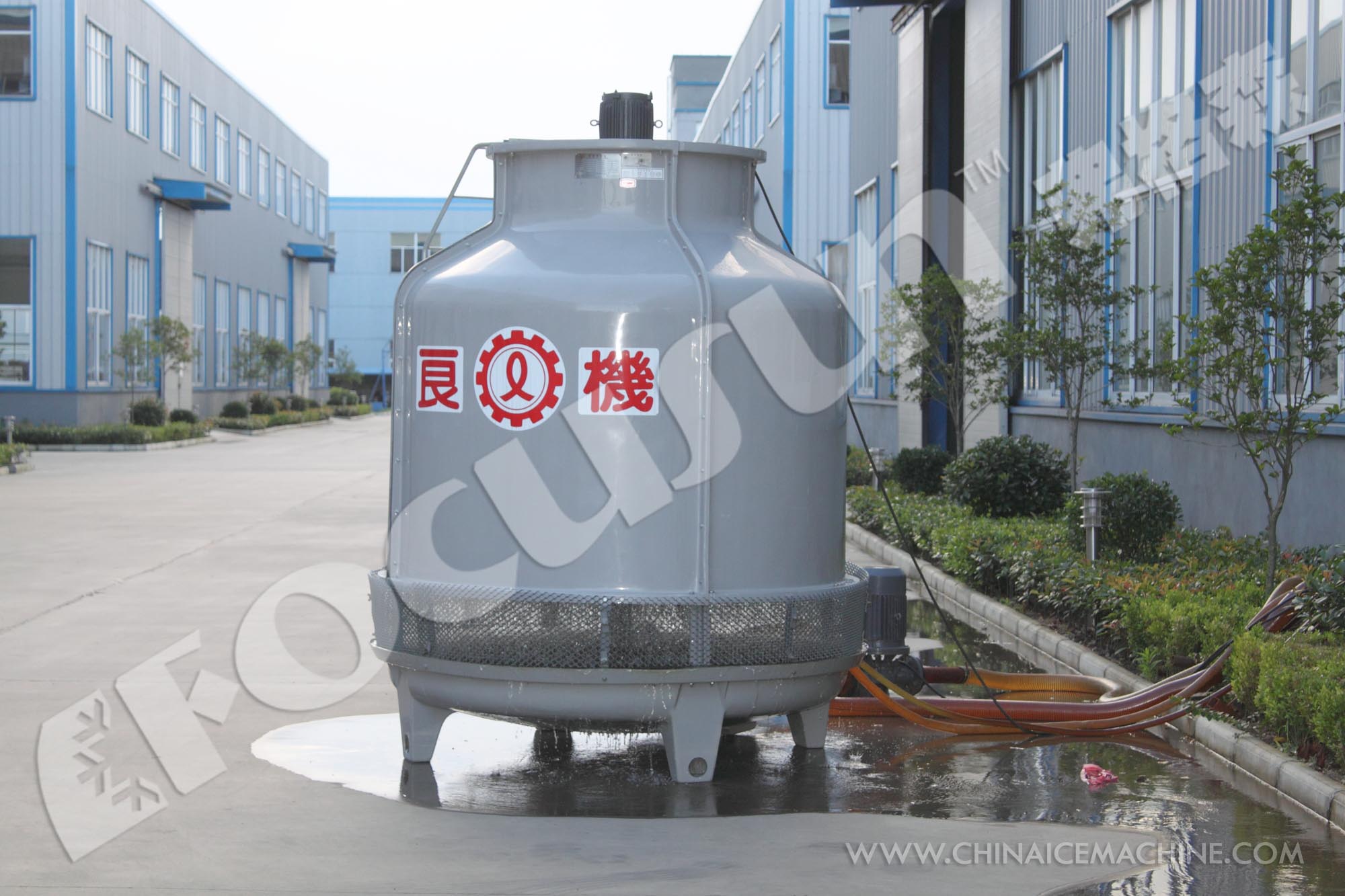 FOCUSUN 20 tons Flake Ice Making Machine for Large Ice Storage Capacity of 15000kg
