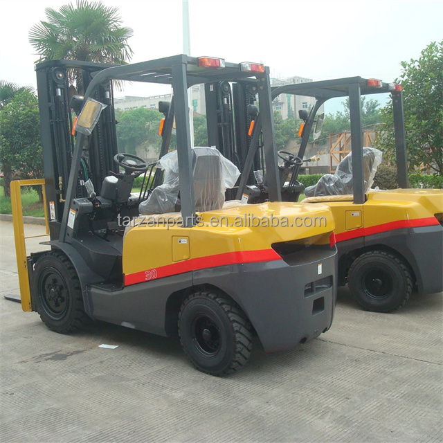 2.5 Tons 3 Ton Diesel Forklift with 1225mm Overall Width and 2400mm Turning Radius