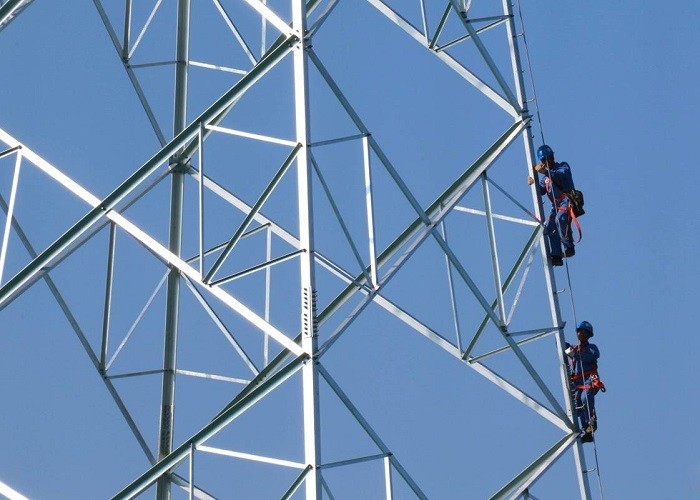 Hot-Dip Galvanizing Mobile Angle-steel Telecom Tower For Communication With Q235B / Q345B Steel
