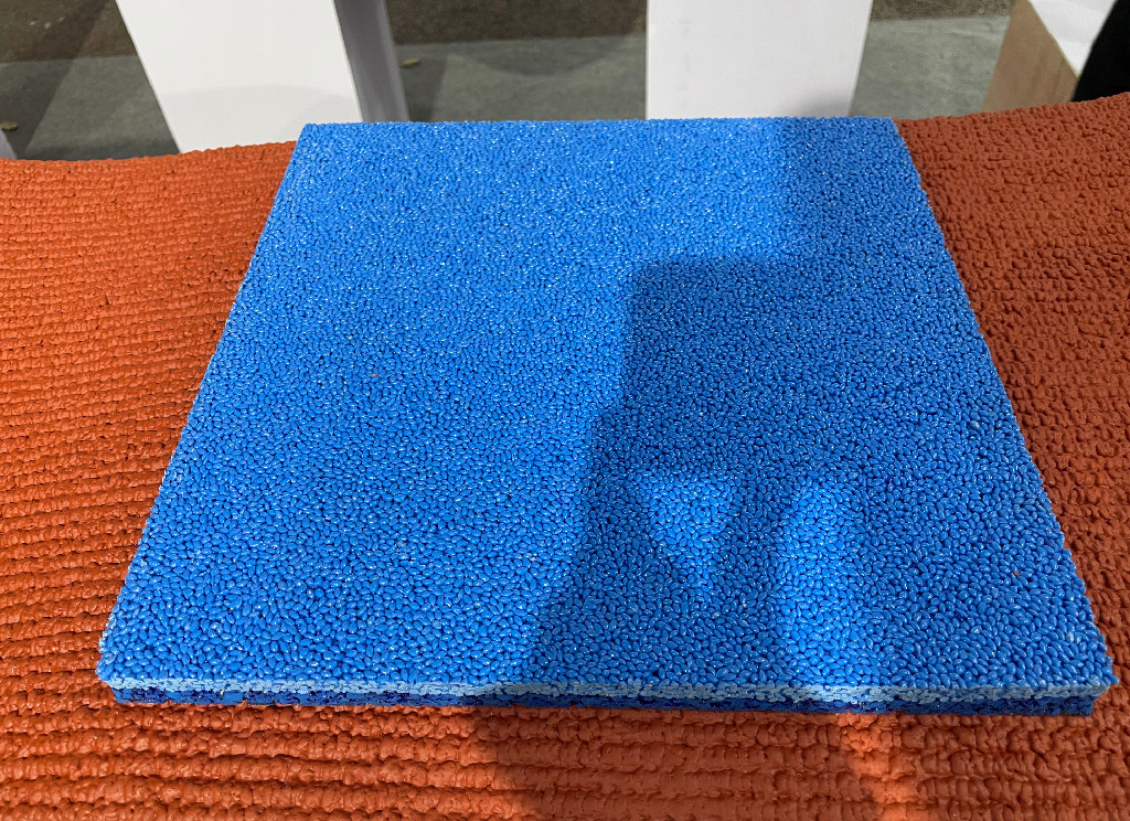 Blue Prefabricated Rubber Jogging Track For Running