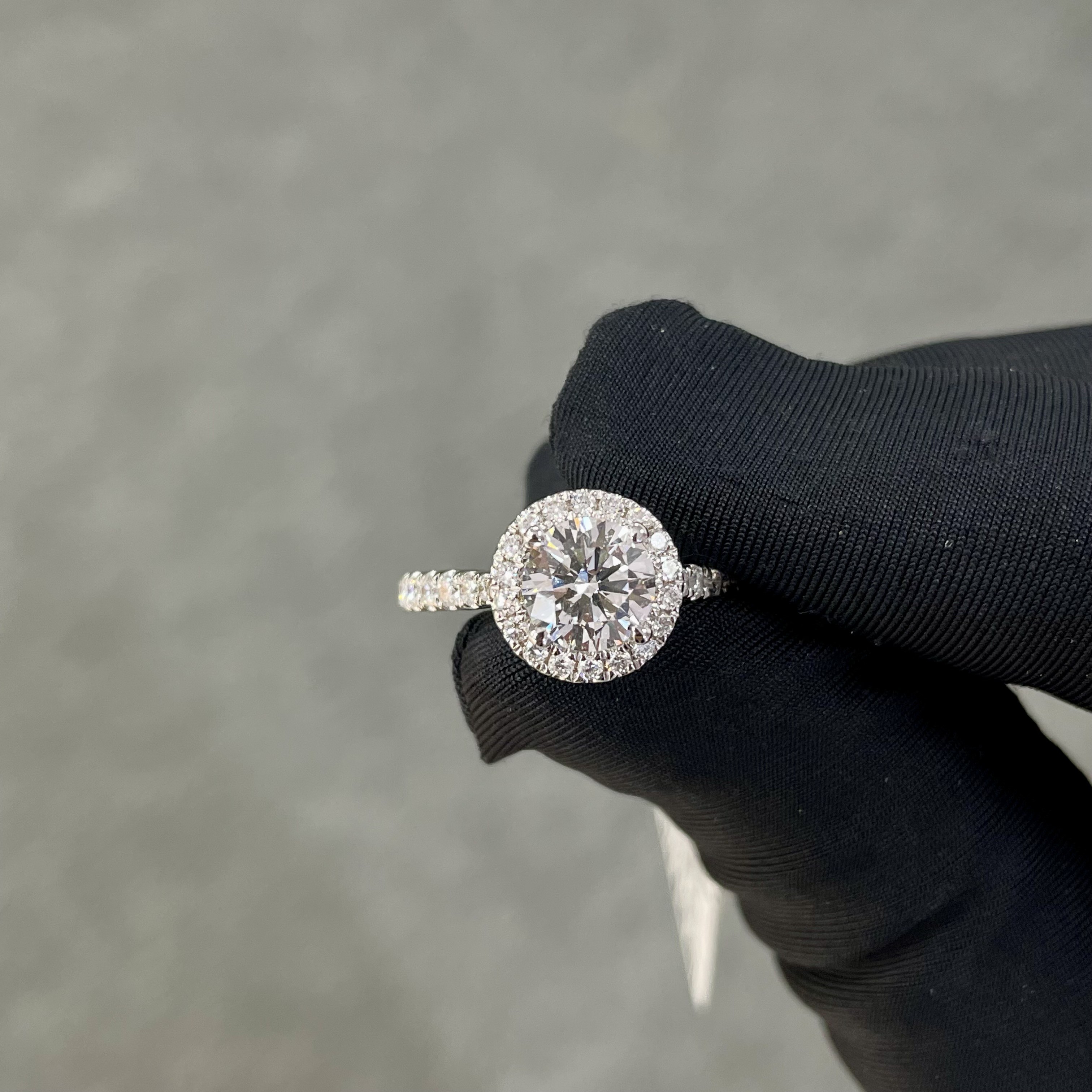Lab Grown Diamond Rings CVD White Diamond Ring with 1.006ct DEF VVS Round Shape