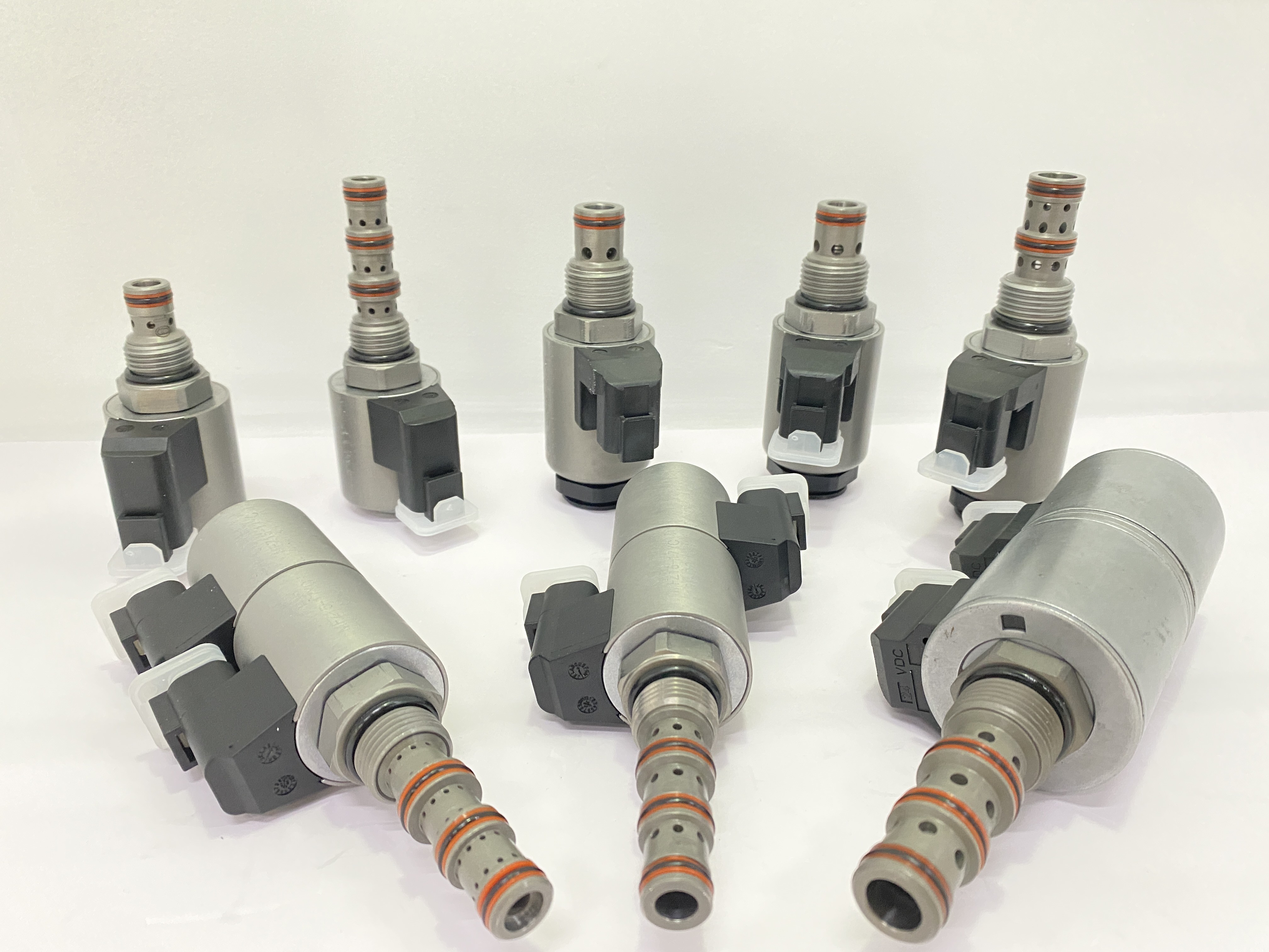 Customized Cartridge Solenoid Valve 4 Way 3 Position Hydraulic Valve