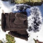 Wholesale sheepskin leather snow mitten gloves in winter
