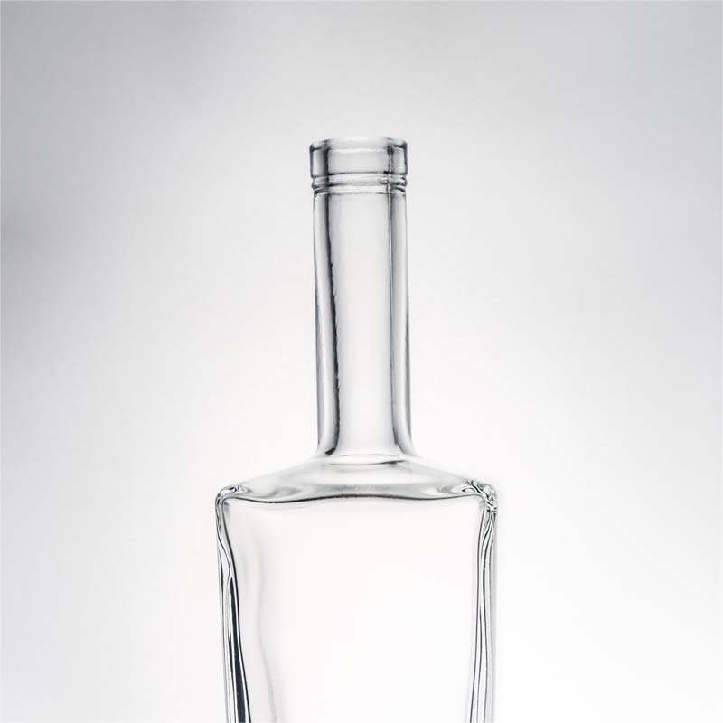 Body Material Glass 1000ml Square Shaped Whisky Bottle with High Flint and Cork